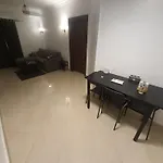 A Stylish Cozy Apartment Close To Cairo Airport.