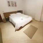 A Stylish Cozy Apartment Close To Cairo Airport.