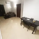 A Stylish Cozy Apartment Close To Cairo Airport.