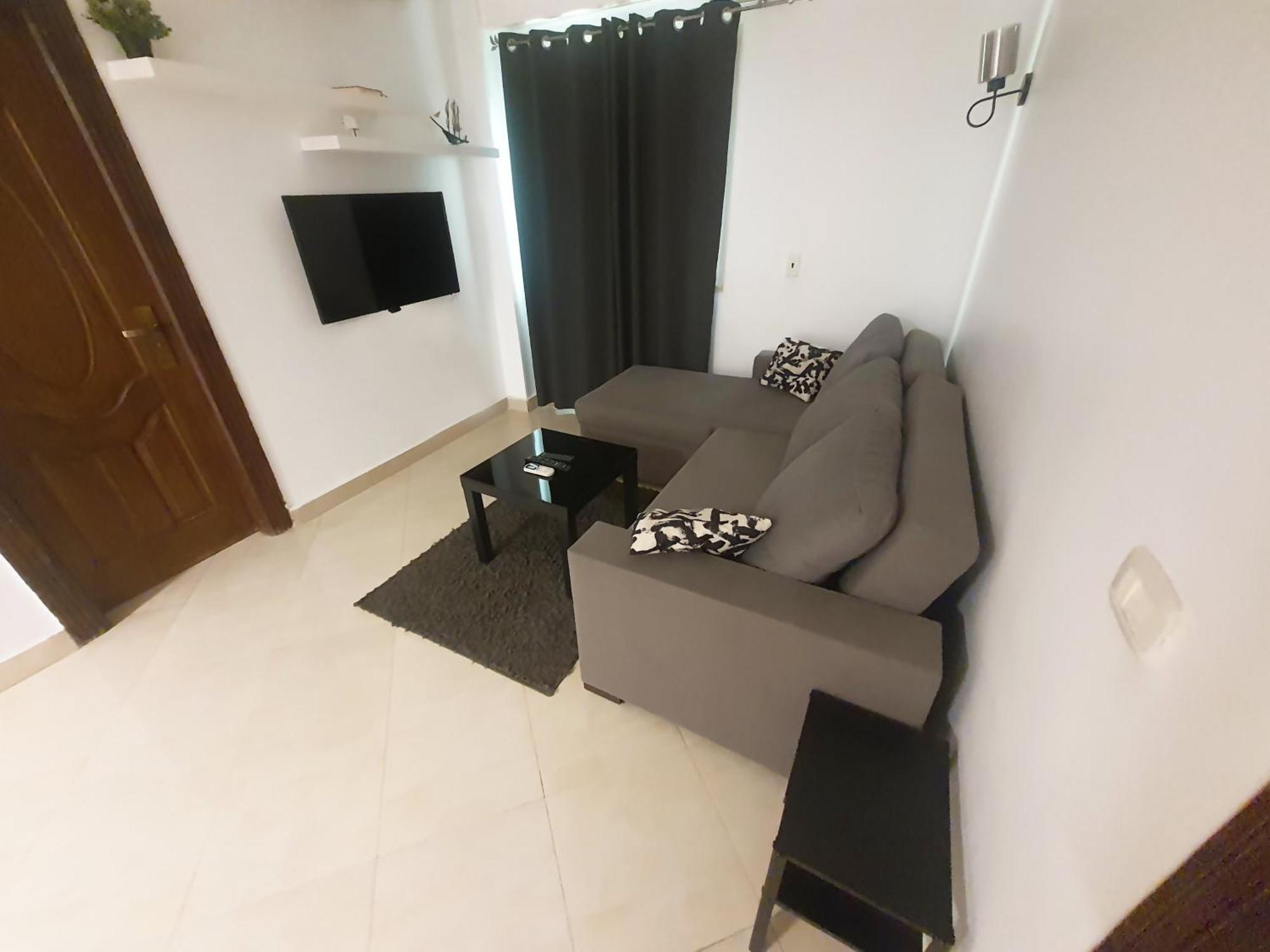 A Stylish Cozy Close To Airport. Apartment Cairo