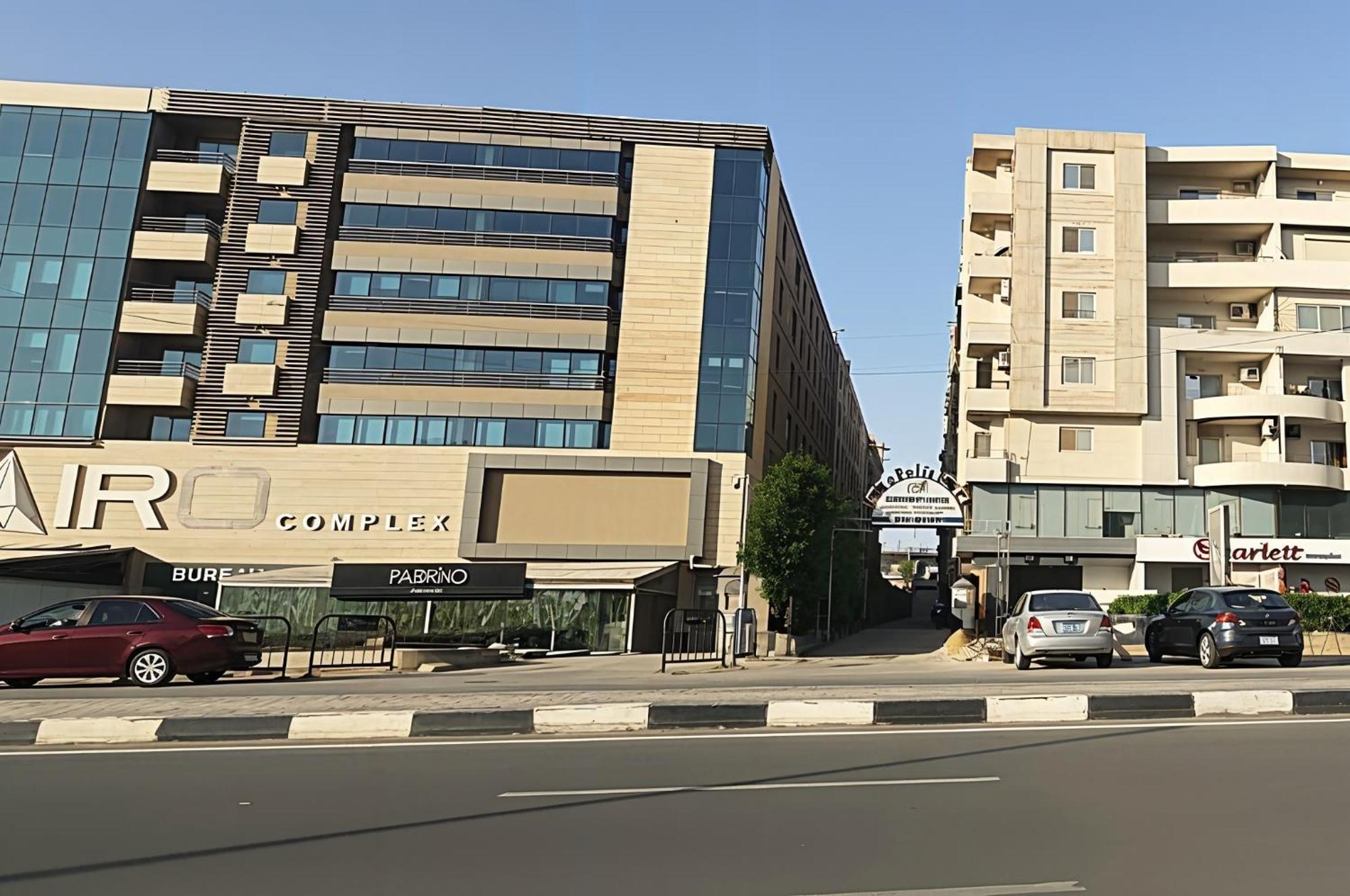 A Stylish Cozy Close To Airport.